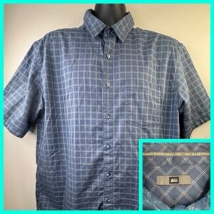 Men's REI Short Sleeve Button Front Shirt  Large Blue Stripped